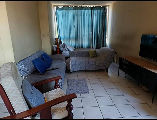 2 BEDROOM APARTMENT FOR SALE IN WINDERMERE